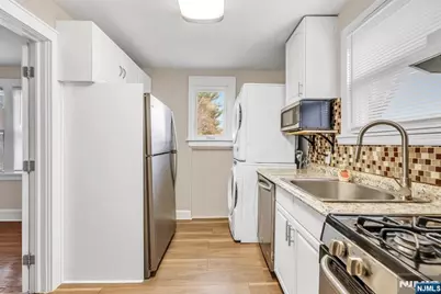 36 Cortland Place B #B, Tenafly, NJ 07670 - Photo 11