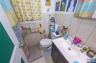 28 Highland St, Paterson, NJ 07524 - Photo 25