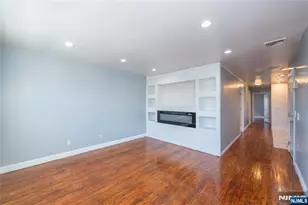 28 Highland St, Paterson, NJ 07524 - Photo 5