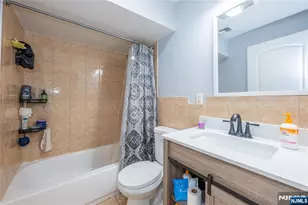 28 Highland St, Paterson, NJ 07524 - Photo 31