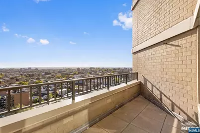 7004 Boulevard E 40G #40G, Guttenberg, NJ 07093 - Photo 23