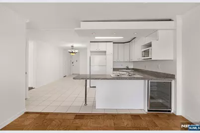 7004 Boulevard E 40G #40G, Guttenberg, NJ 07093 - Photo 3