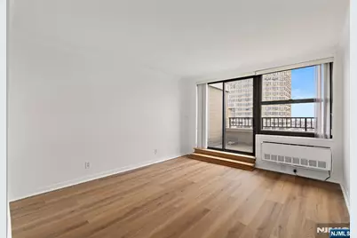 7004 Boulevard E 40G #40G, Guttenberg, NJ 07093 - Photo 17