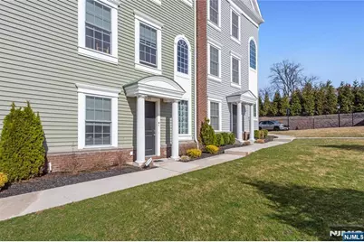 293 Bradley Drive, Wood Ridge, NJ 07075 - Photo 3