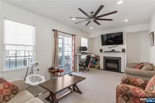 293 Bradley Dr, Wood Ridge, NJ 07075 - Photo 9