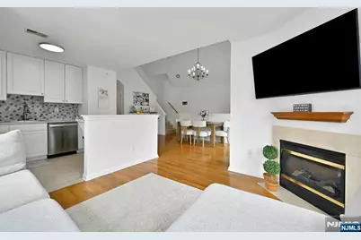 462 Cambridge Drive, Butler, NJ 07405 - Photo 5