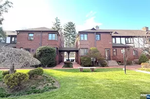 520 Broad Ave 9, Englewood, NJ 07631 - Photo 1