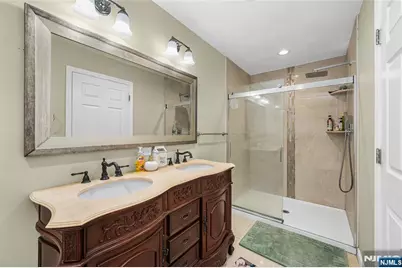 813 Morton Street, East Rutherford, NJ 07073 - Photo 33