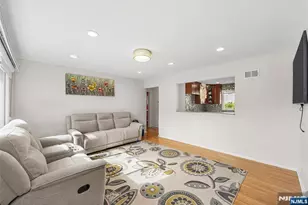 813 Morton St, East Rutherford, NJ 07073 - Photo 11