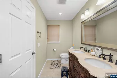 813 Morton Street, East Rutherford, NJ 07073 - Photo 35