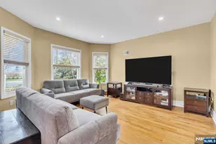 467 Summit Ave, Hackensack, NJ 07601 - Photo 7