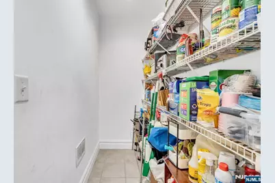 467 Summit Avenue, Hackensack, NJ 07601 - Photo 17