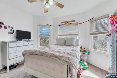 467 Summit Avenue, Hackensack, NJ 07601 - Photo 21