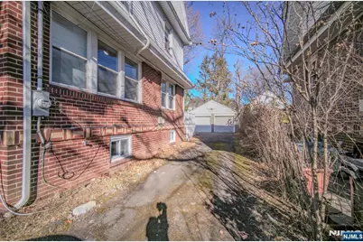 321 Griggs Avenue, Teaneck Township, NJ 07666 - Photo 29