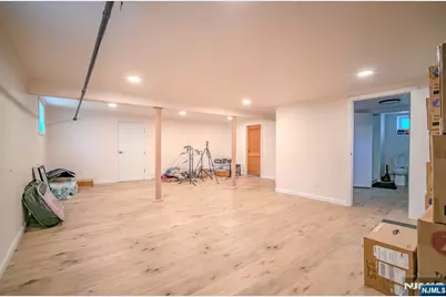 321 Griggs Avenue, Teaneck Township, NJ 07666 - Photo 11