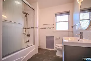 321 Griggs Ave, Teaneck Township, NJ 07666 - Photo 17