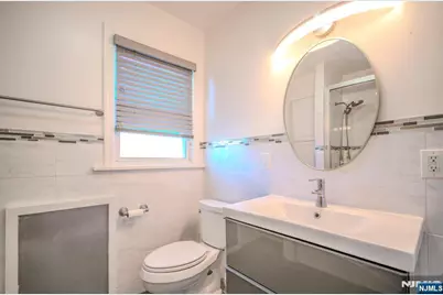 321 Griggs Avenue, Teaneck Township, NJ 07666 - Photo 15