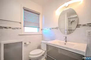 321 Griggs Ave, Teaneck Township, NJ 07666 - Photo 15