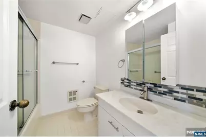 800 Palisade Avenue 1205 #1205, Fort Lee, NJ 07024 - Photo 25