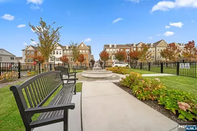 69 Arnold Drive 5810 #5810, Wood Ridge, NJ 07075 - Photo 29