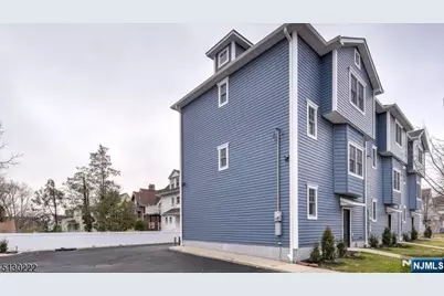 117 Valley Road 3 #3, Montclair, NJ 07042 - Photo 3
