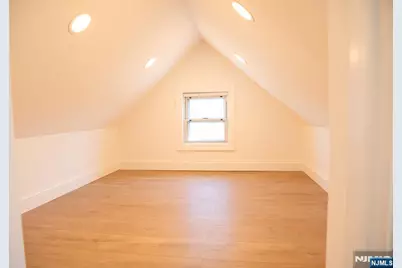 46 Garden Place 2 #2, Edgewater, NJ 07020 - Photo 15