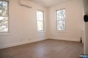 46 Garden Pl 2, Edgewater, NJ 07020 - Photo 7