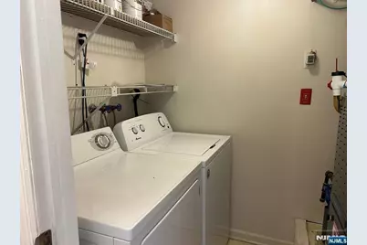 3907 Melville Court, Mahwah, NJ 07430 - Photo 11