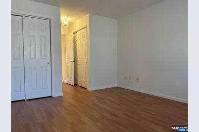 3907 Melville Court, Mahwah, NJ 07430 - Photo 7