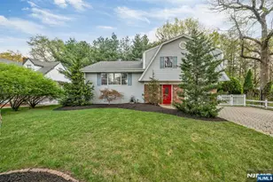 364 Knickerbocker Rd, Cresskill, NJ 07626 - Photo 3