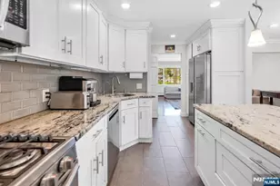364 Knickerbocker Rd, Cresskill, NJ 07626 - Photo 19
