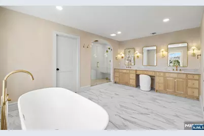 780 Frederick Court, Wyckoff Township, NJ 07481 - Photo 15