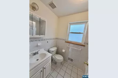 725 Jersey Street 1F #1F, Harrison, NJ 07029 - Photo 17