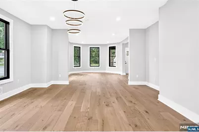 447 Queen Anne Road, Teaneck Township, NJ 07666 - Photo 9