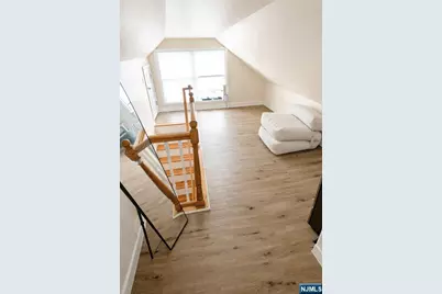 130 Clinton Avenue, Bergenfield, NJ 07621 - Photo 3