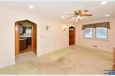 4-16 Plaza Road, Fair Lawn, NJ 07410 - Photo 3