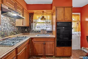 241 Halsted St, East Orange, NJ 07018 - Photo 11