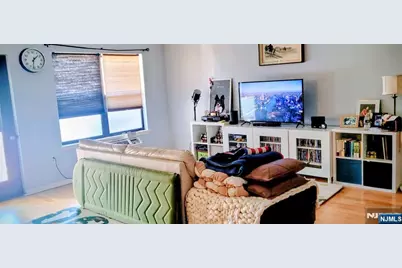 8915 Bergenwood Avenue 4 #4, North Bergen, NJ 07047 - Photo 7