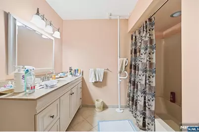 900 Valley Road, Clifton, NJ 07013 - Photo 17