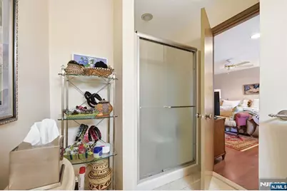 900 Valley Road, Clifton, NJ 07013 - Photo 21