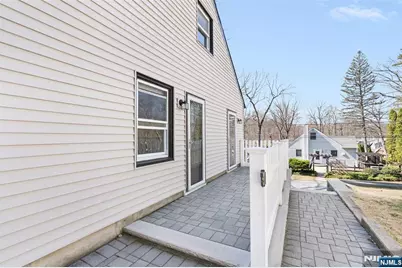 83 W Chestnut Hill Dr W, Denville, NJ 07834 - Photo 19