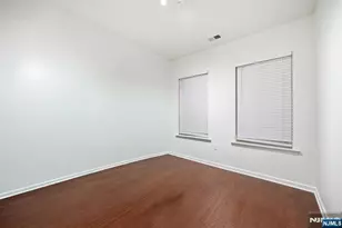 26 Braeburn Ct 26, Livingston, NJ 07039 - Photo 25