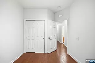 26 Braeburn Ct 26, Livingston, NJ 07039 - Photo 21