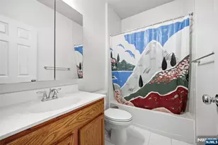 26 Braeburn Ct 26, Livingston, NJ 07039 - Photo 5