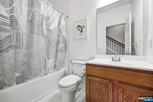 26 Braeburn Ct 26, Livingston, NJ 07039 - Photo 23