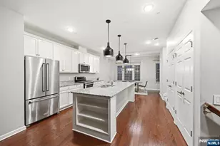 26 Braeburn Ct 26, Livingston, NJ 07039 - Photo 7