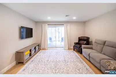 111 Lakeview Drive, Old Tappan, NJ 07675 - Photo 19