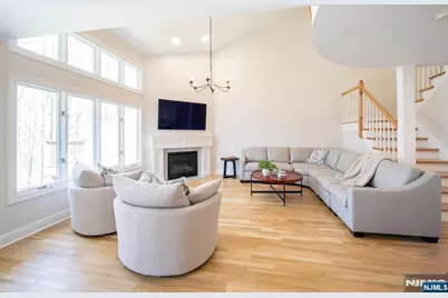 111 Lakeview Drive, Old Tappan, NJ 07675 - Photo 3