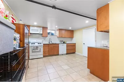 120 S Prospect Avenue, Hackensack, NJ 07601 - Photo 17