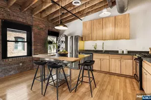 61 New Jersey Railroad Ave 13, Newark, NJ 07105 - Photo 11